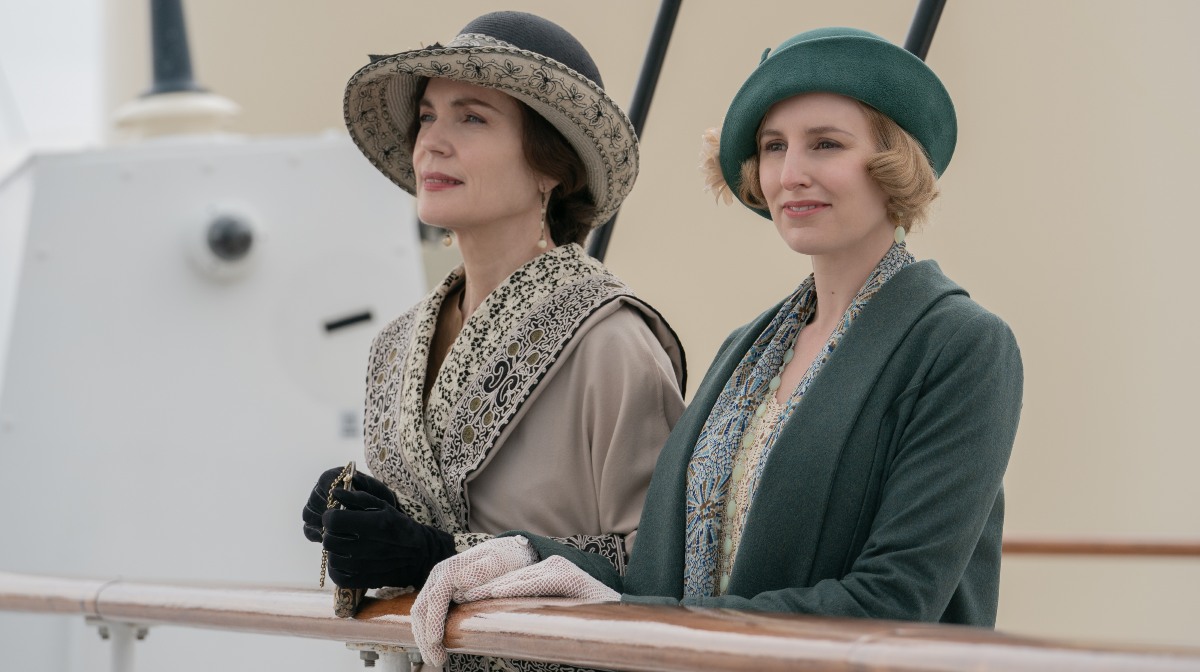 Elizabeth McGovern y Laura Carmichael en 'Downton Abbey: A New Era'