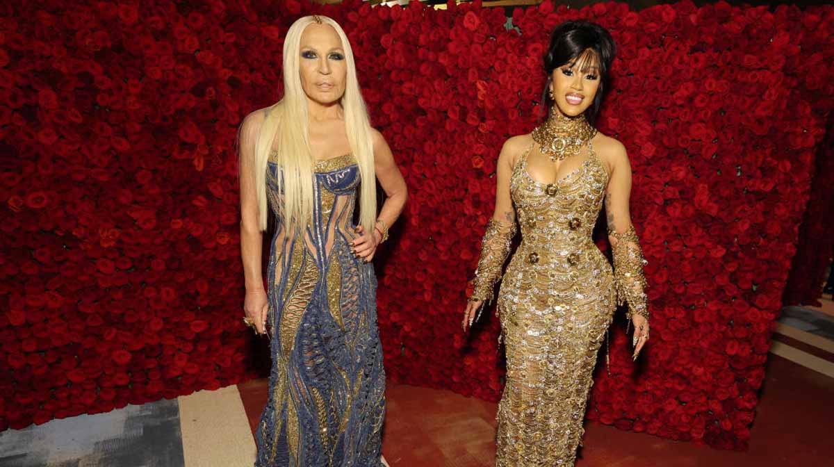 Donatella Versace y Cardi B