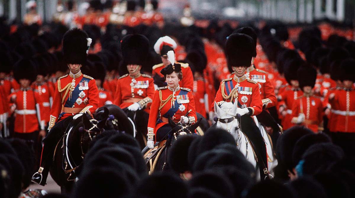 trooping the colour historia