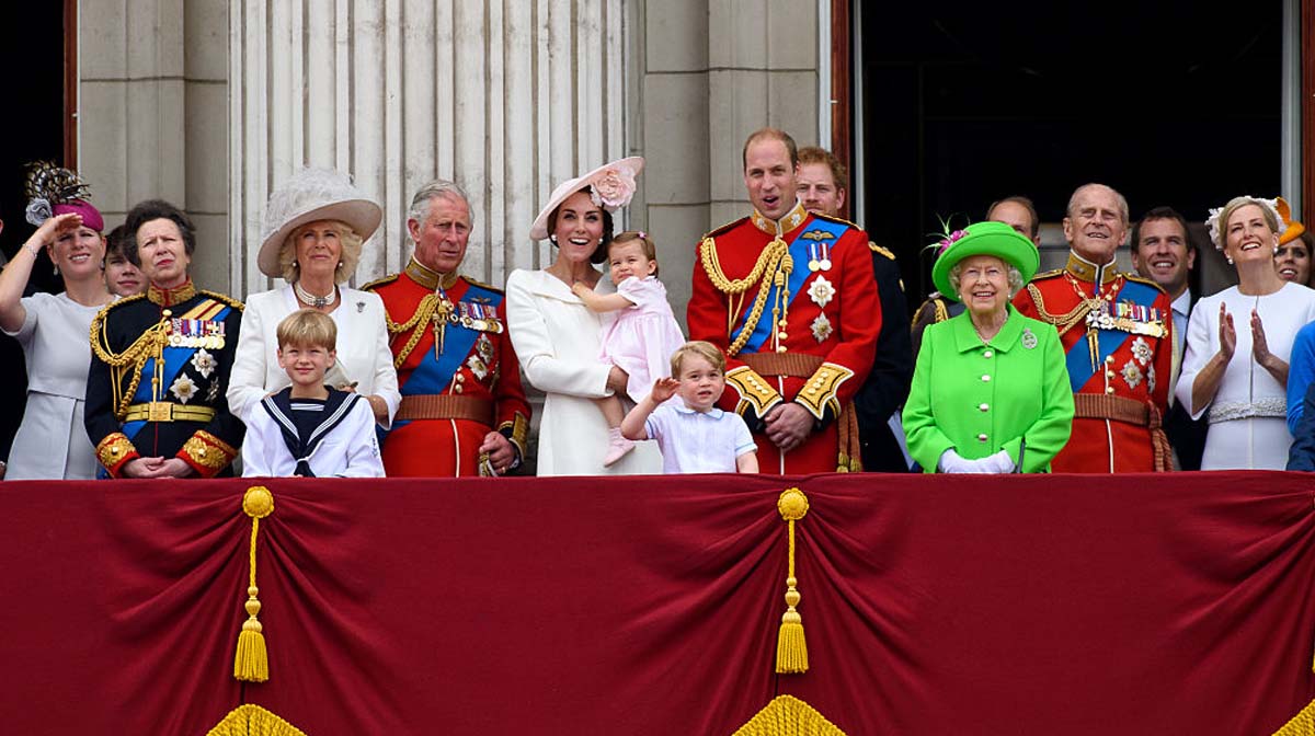 trooping the colour historia