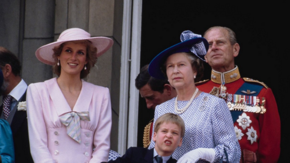 Princesa Diana y la reina Isabel II