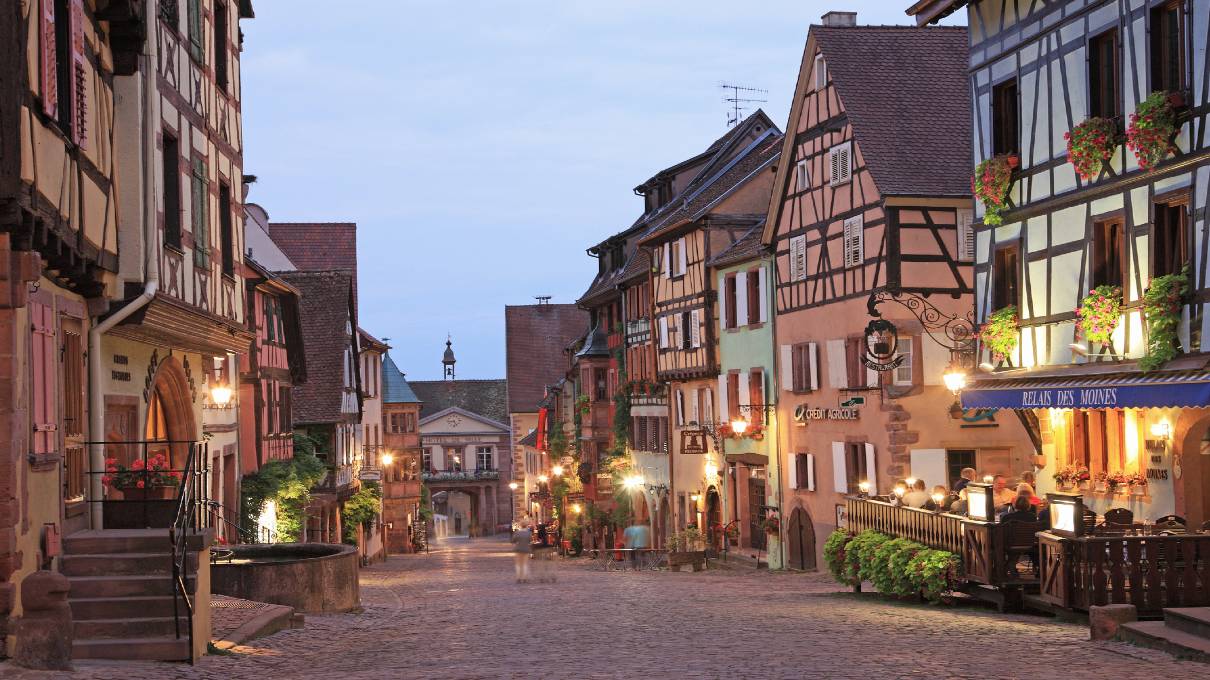 Riquewihr: el pueblo de La Bella y la Bestia en Francia que inspiró a Disney