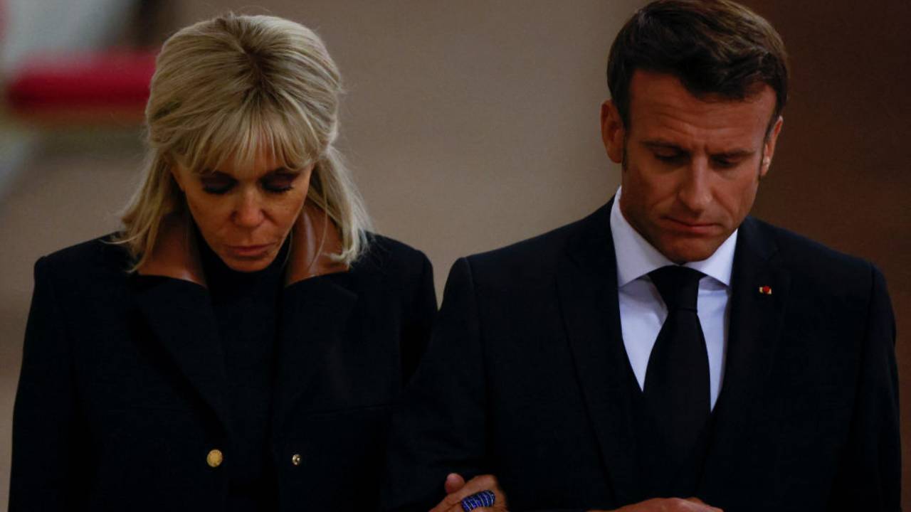 emmanuel macron en funeral de la reina isabel londres